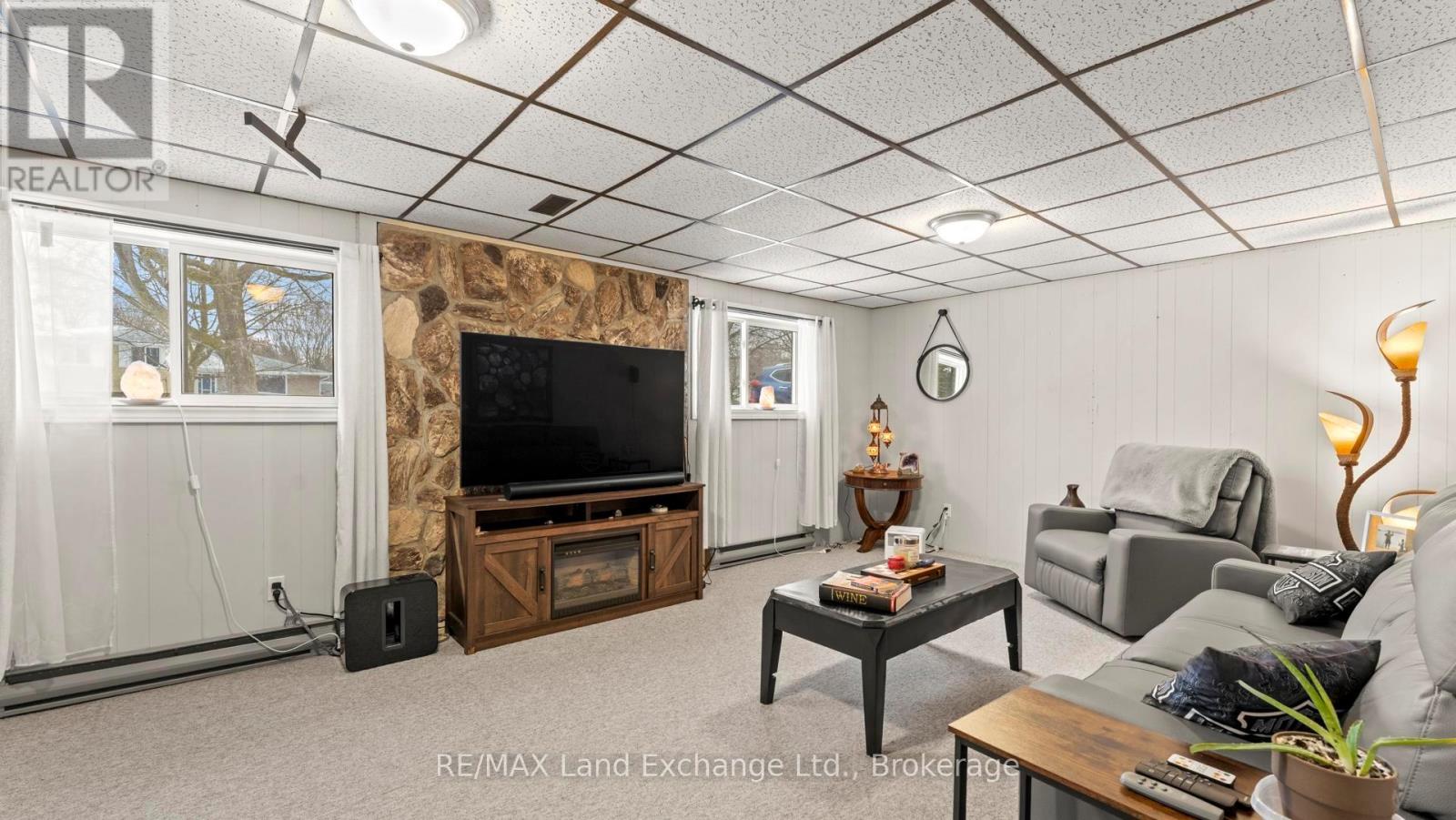 716 Palmateer Drive, Kincardine, Ontario  N2Z 1R3 - Photo 22 - X12697970