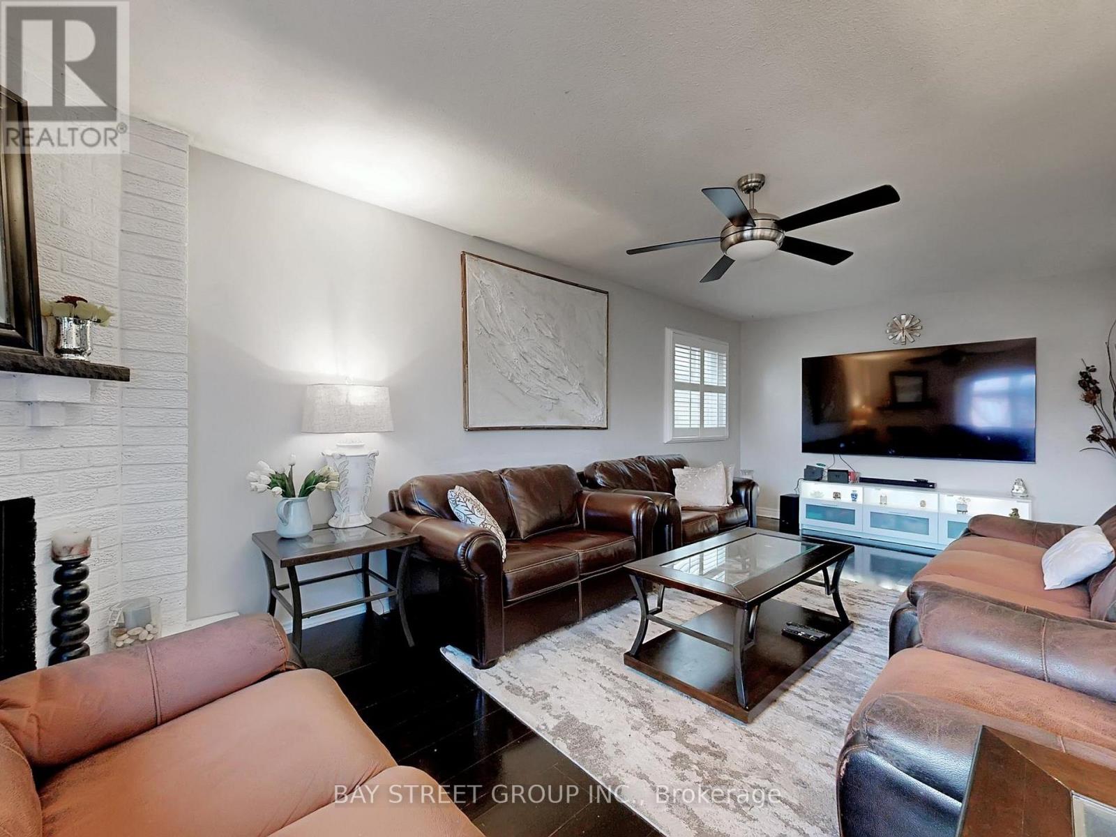 36 Durant Crescent, Markham, Ontario  L3S 3A1 - Photo 12 - N12698470