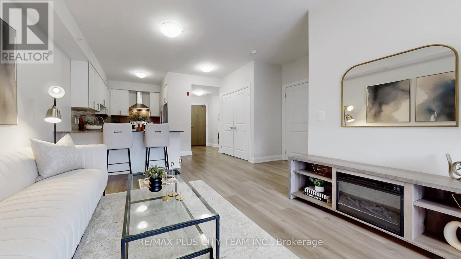 120 - 481 Rupert Avenue, Whitchurch-Stouffville, Ontario  L4A 1Y7 - Photo 3 - N12698488