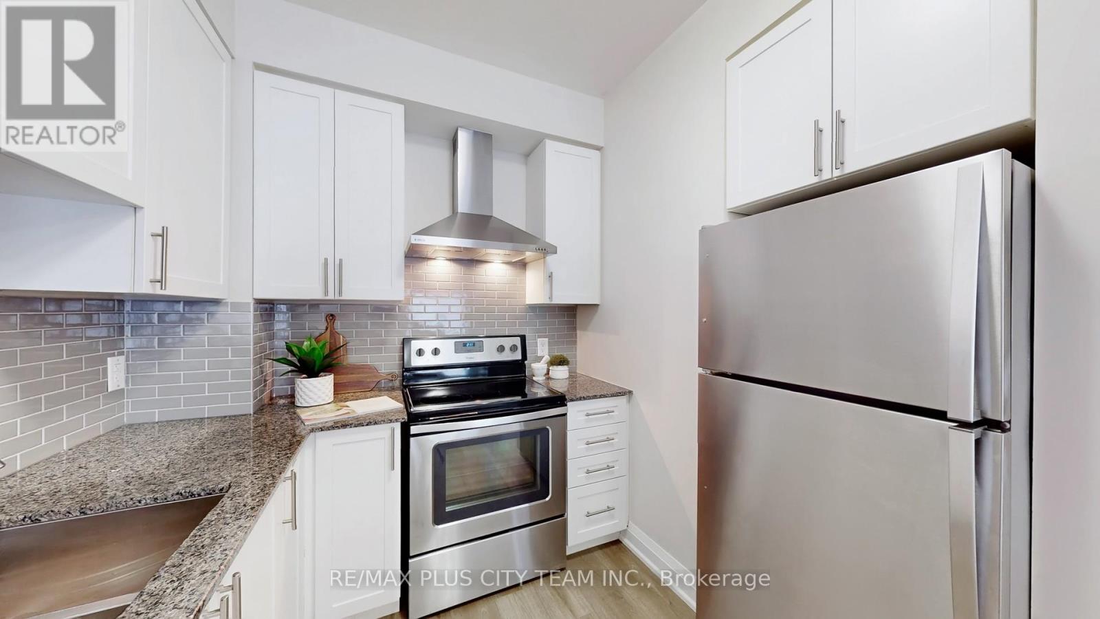 120 - 481 Rupert Avenue, Whitchurch-Stouffville, Ontario  L4A 1Y7 - Photo 9 - N12698488