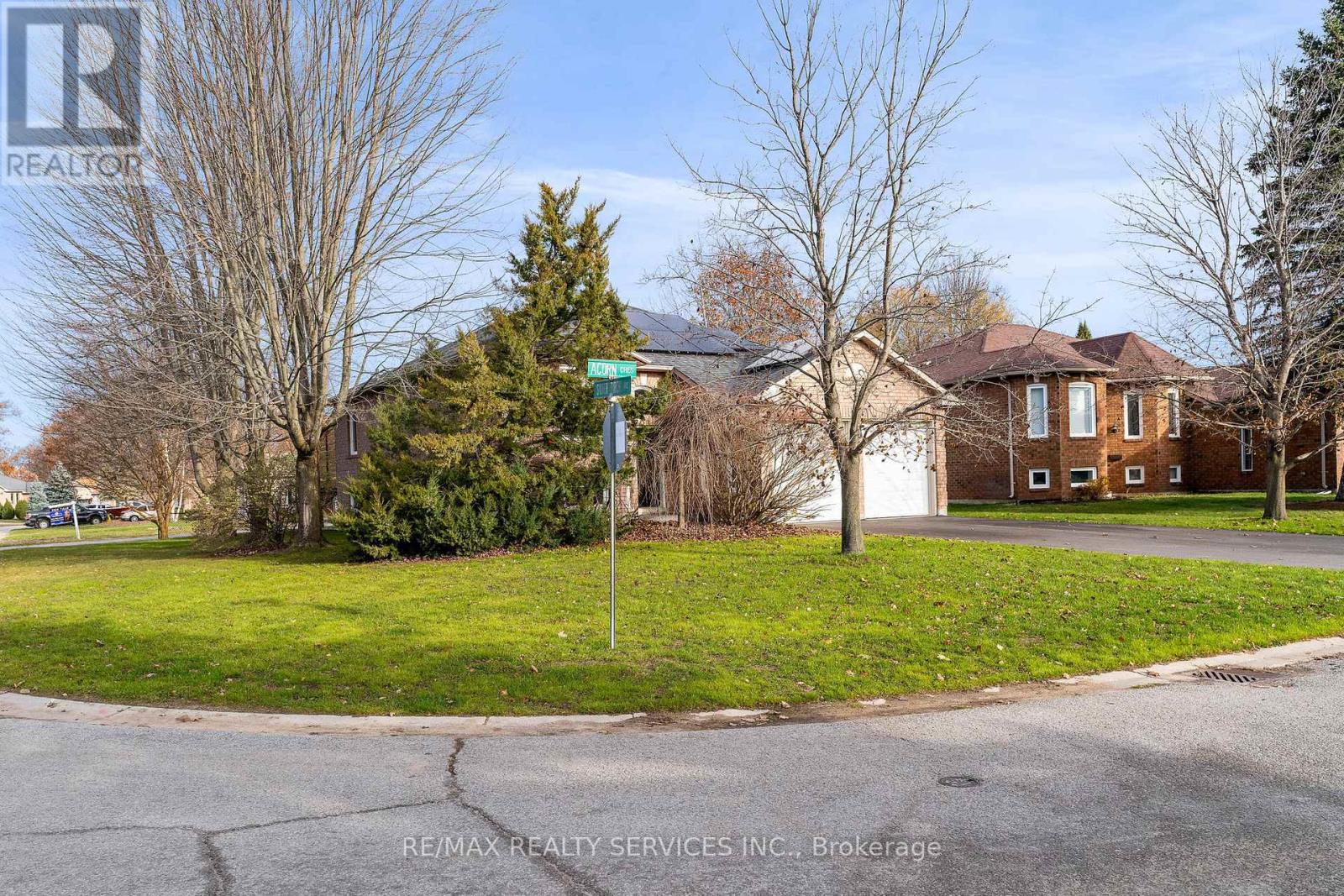 1 Acorn Crescent, Wasaga Beach, Ontario  L9Z 1B7 - Photo 11 - S12698472