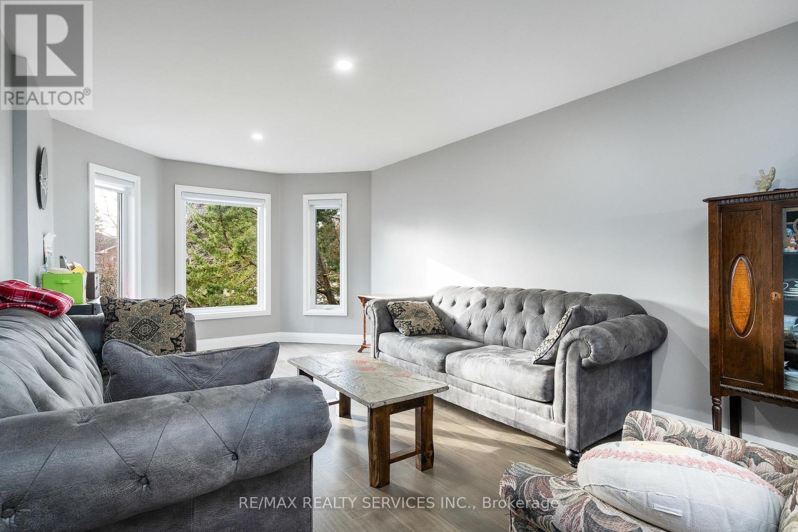 1 Acorn Crescent, Wasaga Beach, Ontario  L9Z 1B7 - Photo 6 - S12698472