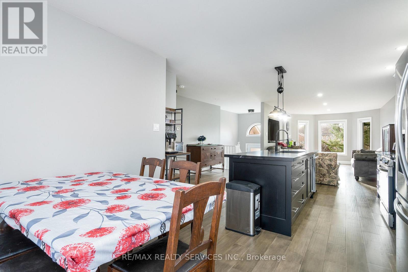 1 Acorn Crescent, Wasaga Beach, Ontario  L9Z 1B7 - Photo 8 - S12698472