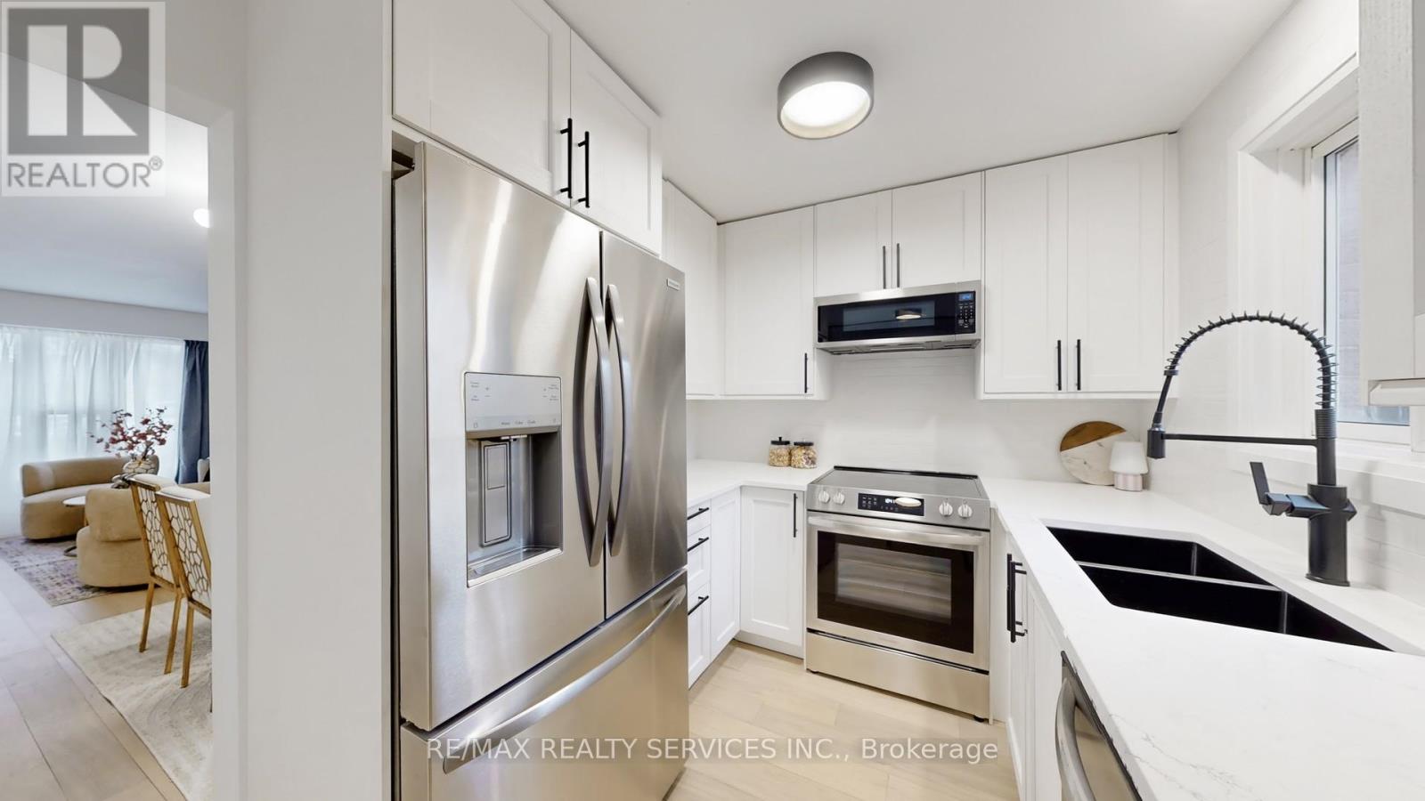 26 Mayfair Crescent, Brampton, Ontario  L6S 3N4 - Photo 15 - W12698478