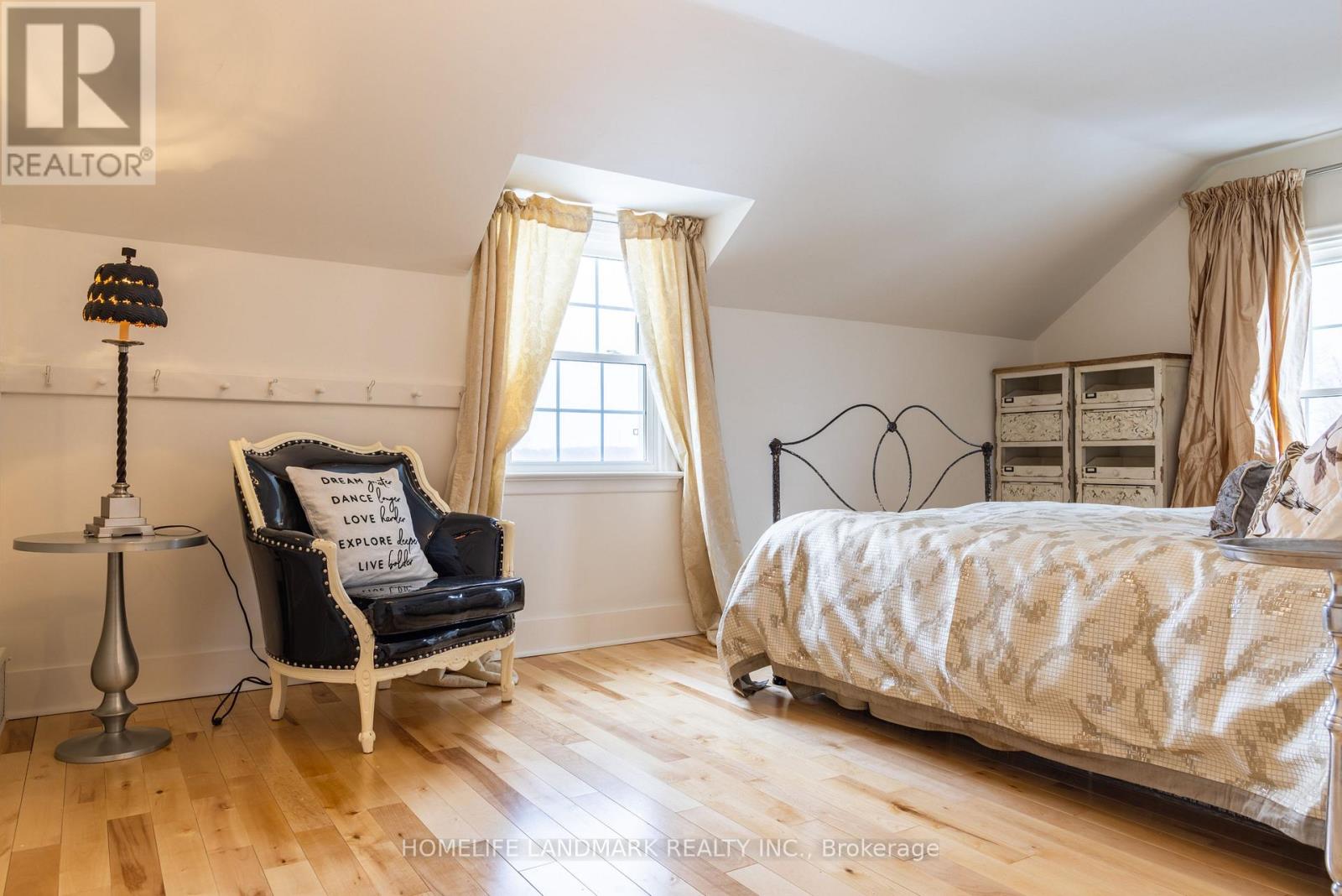 1927 Niagara Parkway, Fort Erie, Ontario  L2A 5M4 - Photo 18 - X12644060