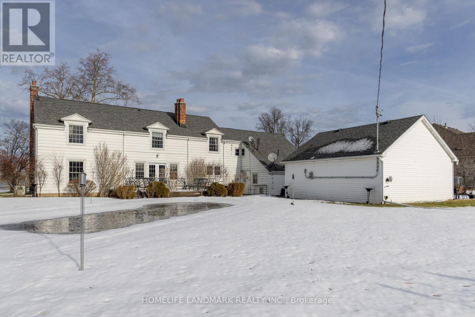 1927 Niagara Parkway, Fort Erie, Ontario  L2A 5M4 - Photo 36 - X12644060