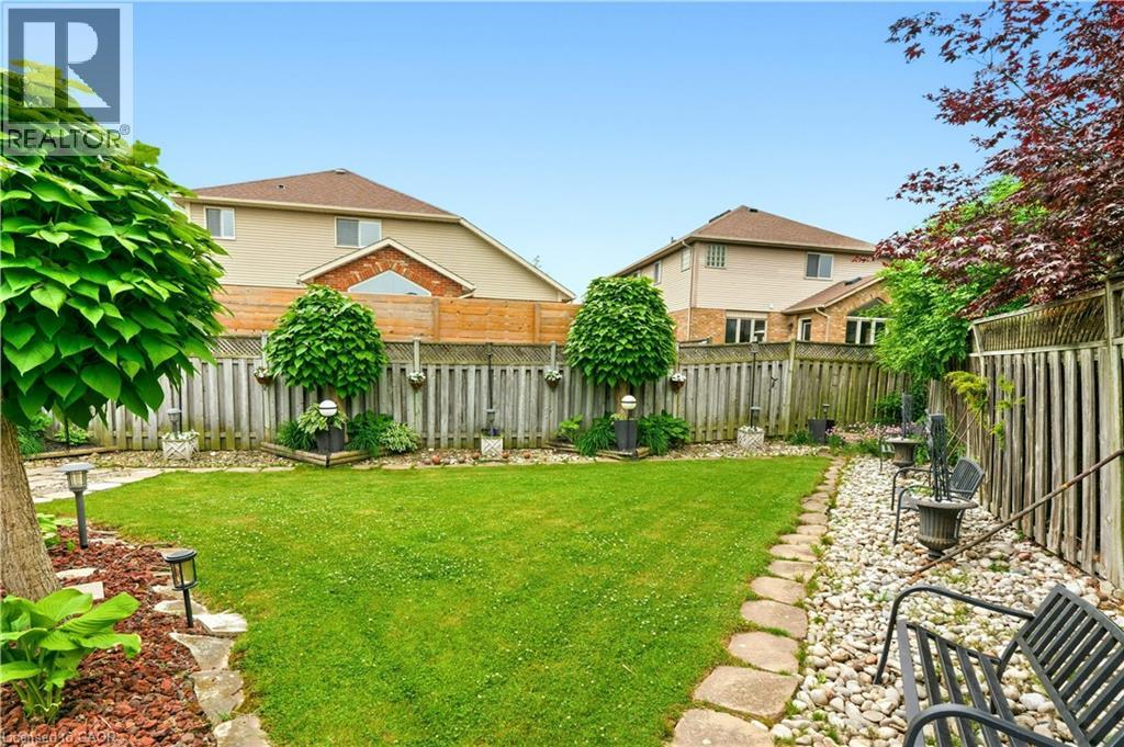 9 Sugarberry Court, Stoney Creek, Ontario  L8E 5E6 - Photo 30 - 40798390