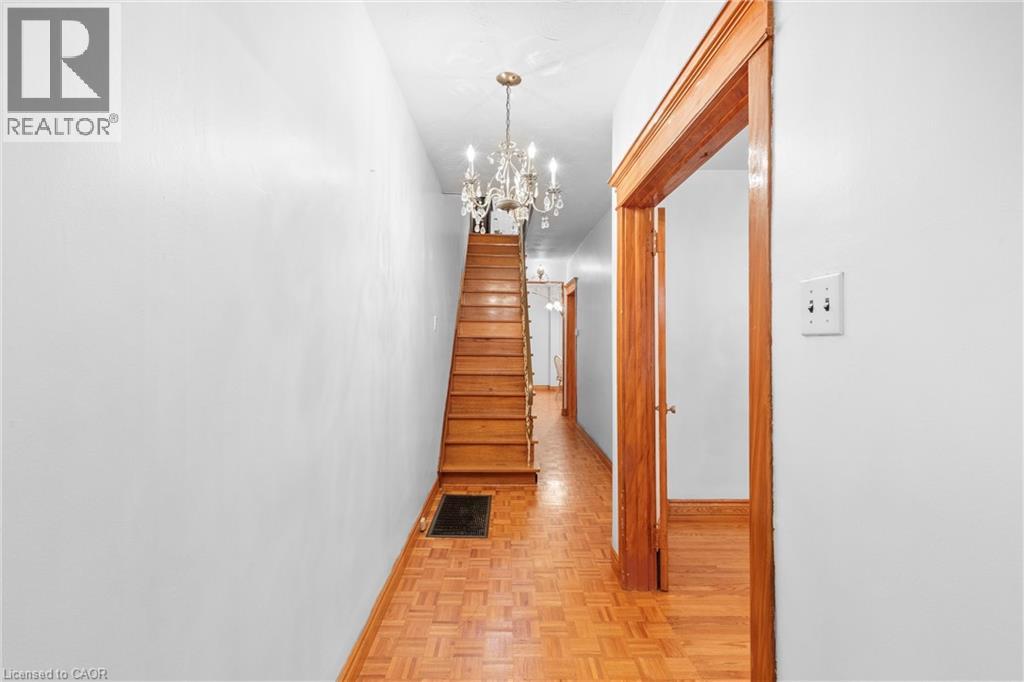 244 Grace Street, Toronto, Ontario  M6G 3A6 - Photo 4 - 40798215