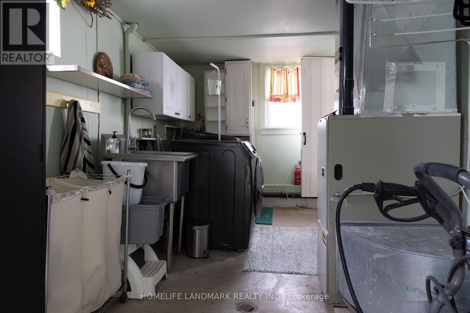 1927 Niagara Parkway, Fort Erie, Ontario  L2A 5M4 - Photo 28 - X12644060