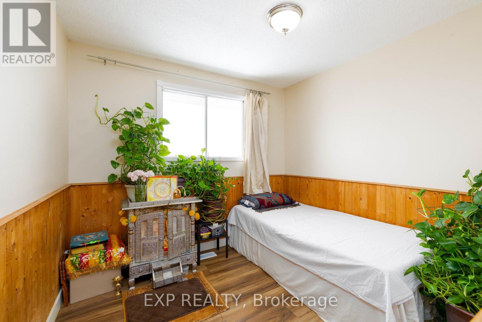 102 The Country Way, Kitchener, Ontario  N2E 2K8 - Photo 19 - X12698452