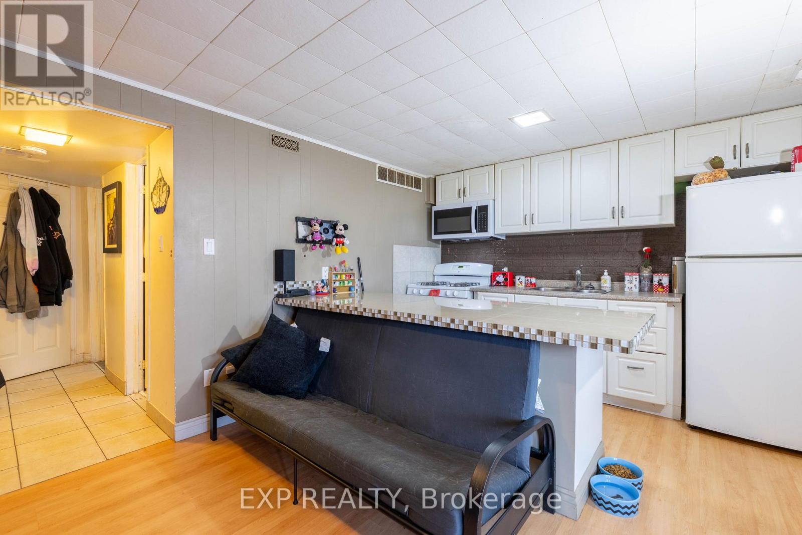 102 The Country Way, Kitchener, Ontario  N2E 2K8 - Photo 22 - X12698452