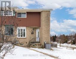 102 THE COUNTRY WAY, Kitchener, Ontario