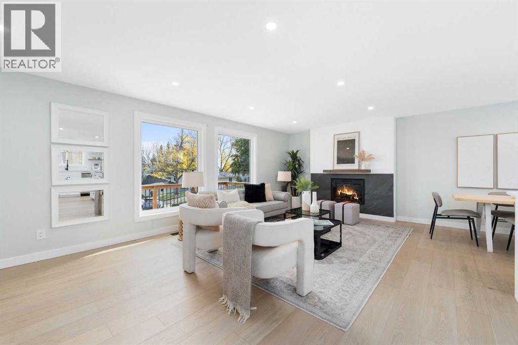 328 Cantrell Place Sw, Calgary, Alberta  T2W 2A3 - Photo 7 - A2279411