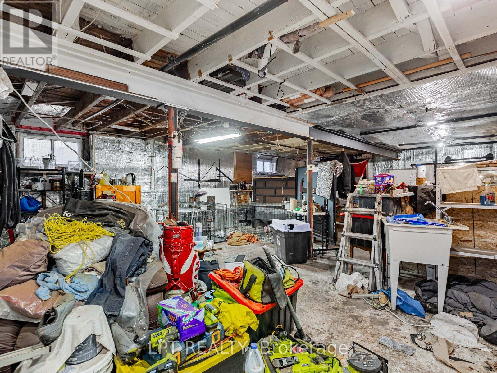 3 Raymore Drive, Toronto, Ontario  M9P 1W6 - Photo 23 - W12664530