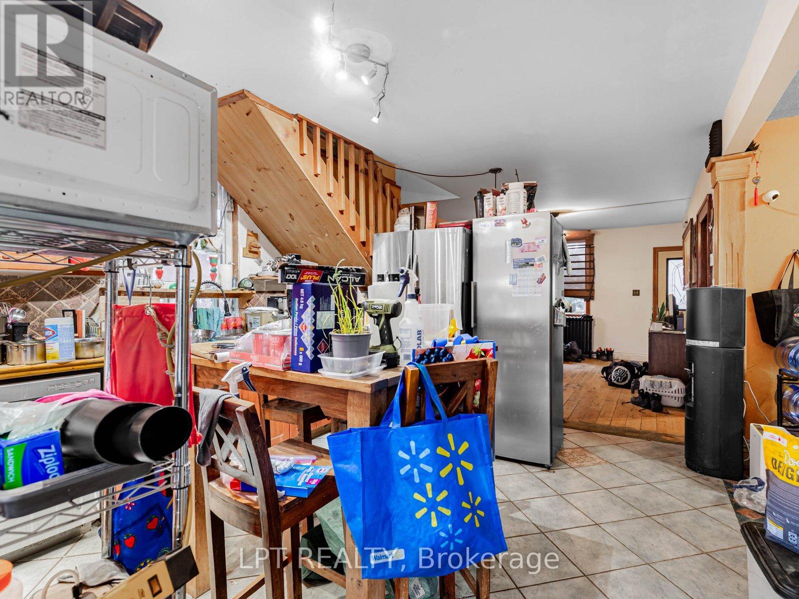 3 Raymore Drive, Toronto, Ontario  M9P 1W6 - Photo 25 - W12664530