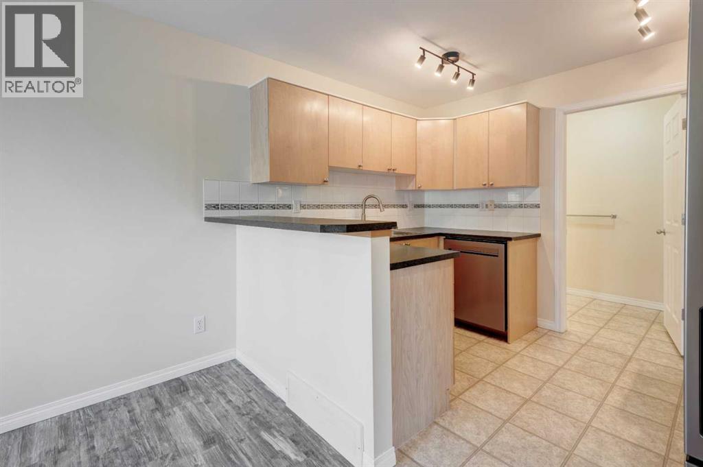 168 Simcoe Place Sw, Calgary, Alberta  T3H 4T7 - Photo 14 - A2277946