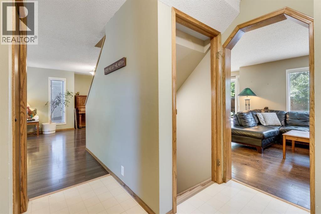 212 Mckerrell Way Se, Calgary, Alberta  T2Z 1N8 - Photo 15 - A2278396