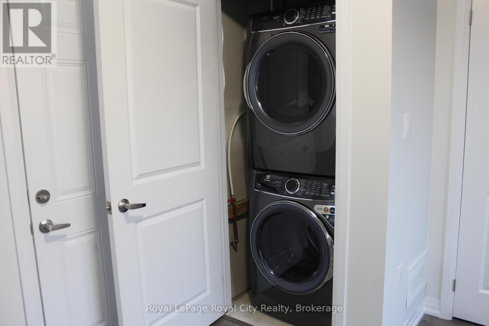 29 - 185 Bedrock Drive, Hamilton (Stoney Creek Mountain), Ontario  L8J 0M5 - Photo 22 - X12698566