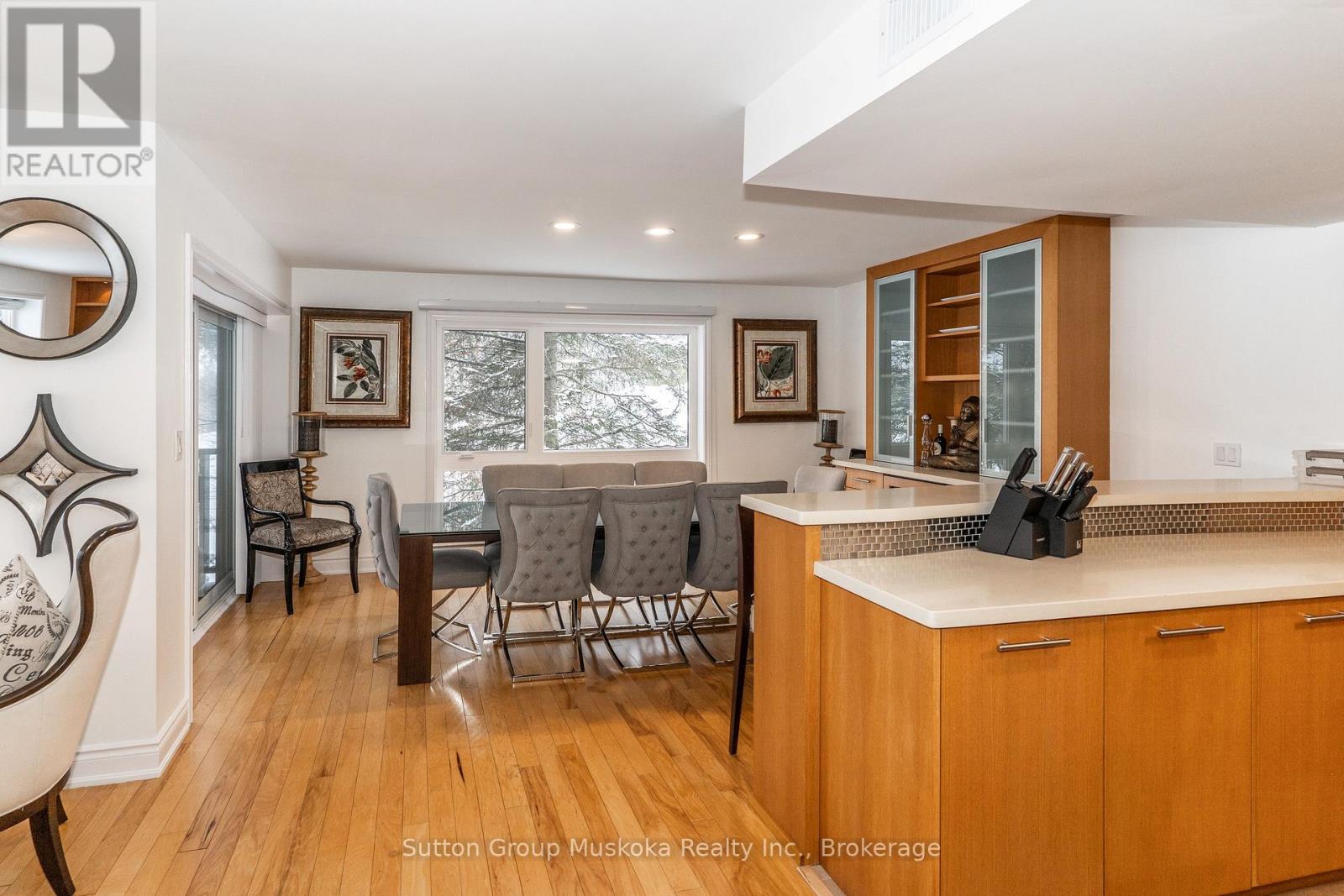 Building 6 - Unit 203 - 1235 Deerhurst Drive, Huntsville, Ontario  P1H 2E8 - Photo 11 - X12698602