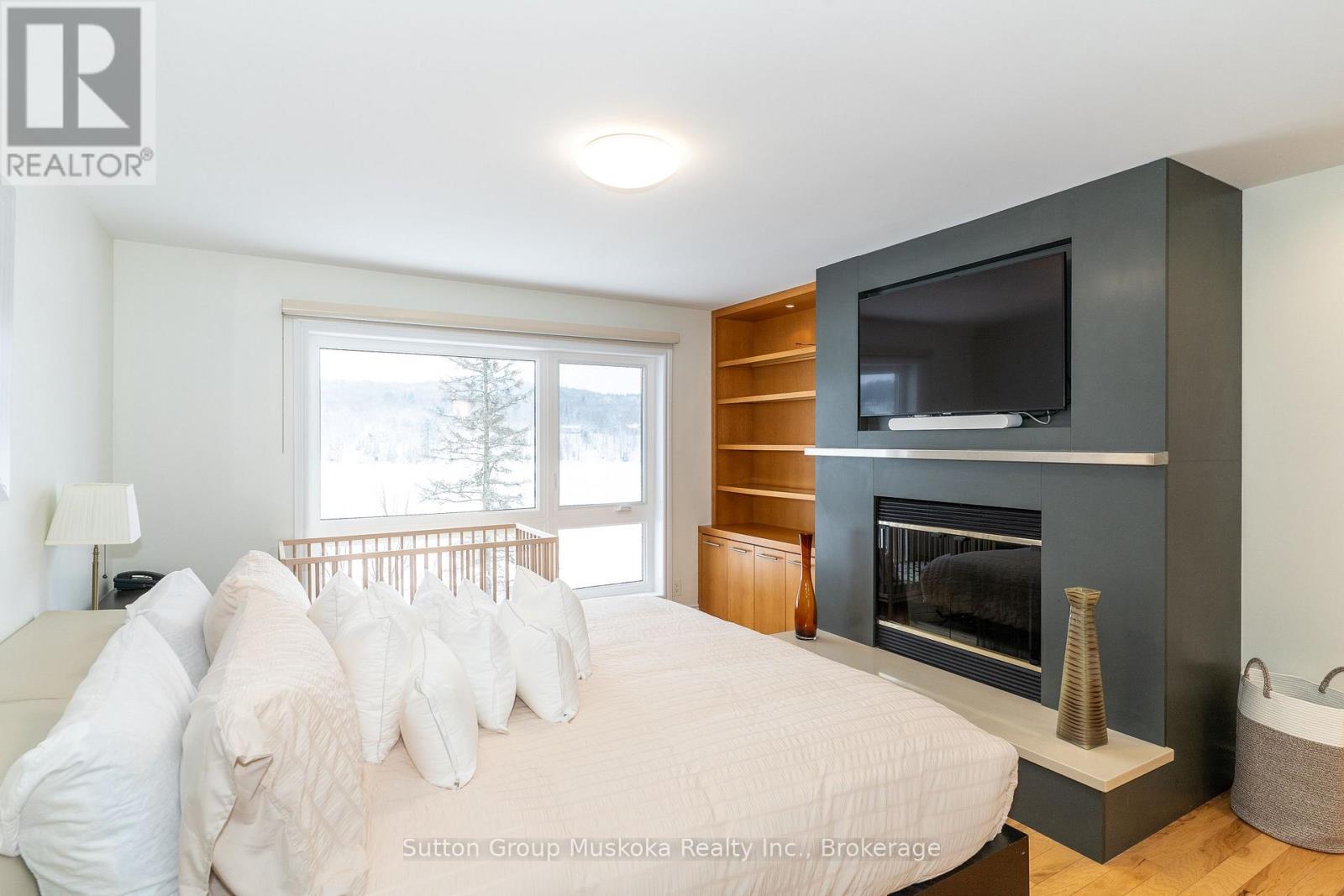 Building 6 - Unit 203 - 1235 Deerhurst Drive, Huntsville, Ontario  P1H 2E8 - Photo 22 - X12698602