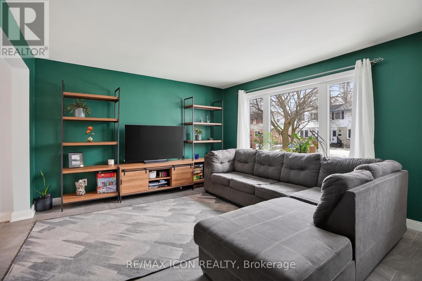 26 Rosamond Crescent, London South, Ontario  N6E 2M8 - Photo 2 - X12698588