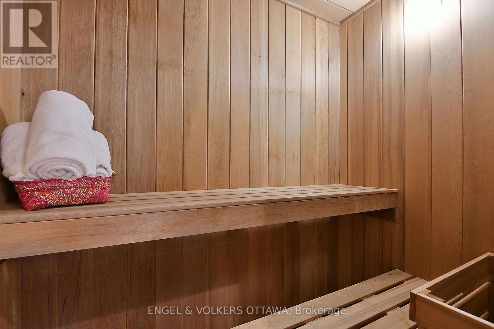 1 - 65 Whitemarl Drive, Ottawa, Ontario  K1L 8J9 - Photo 36 - X12698576