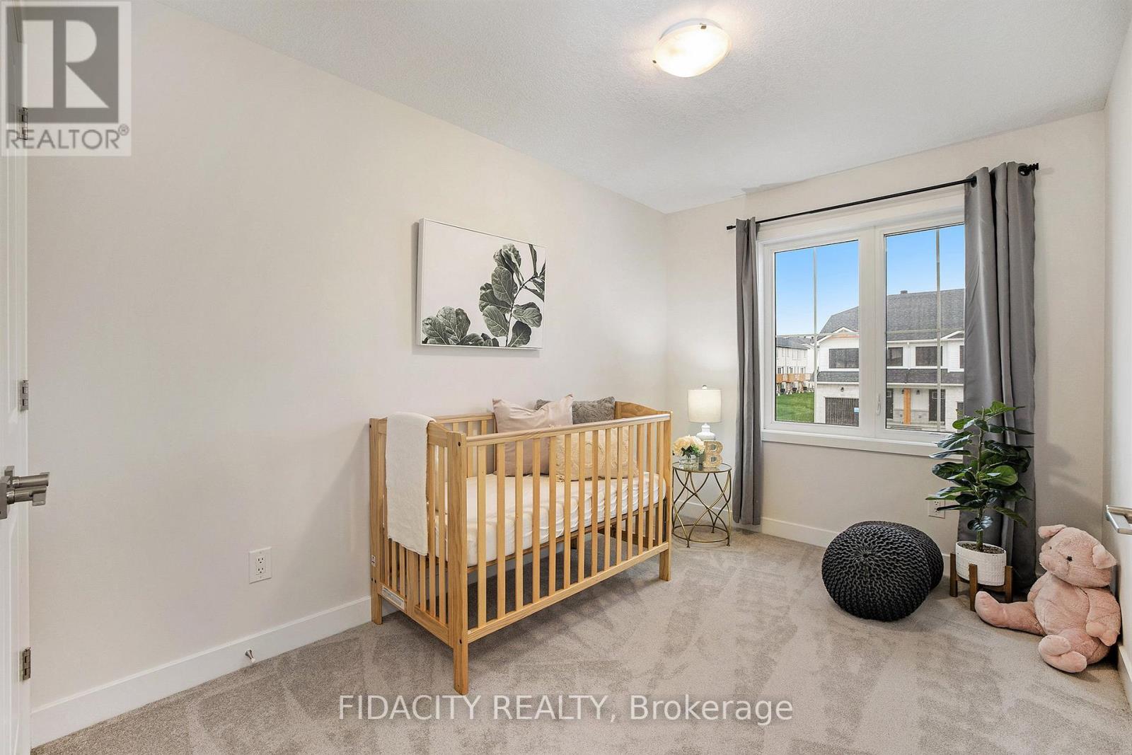 32 Whitcomb Crescent, Smiths Falls, Ontario  K7A 0A2 - Photo 10 - X12698578