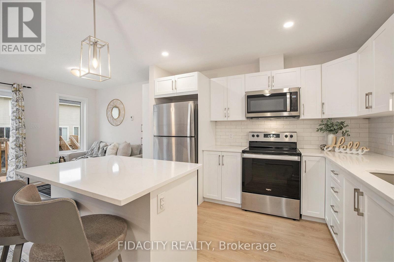 32 Whitcomb Crescent, Smiths Falls, Ontario  K7A 0A2 - Photo 13 - X12698578