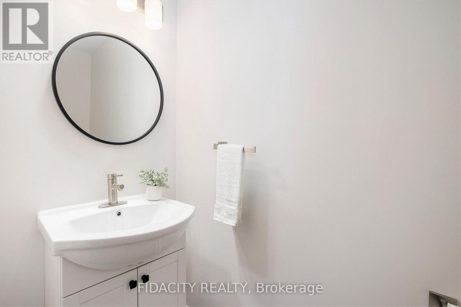 32 Whitcomb Crescent, Smiths Falls, Ontario  K7A 0A2 - Photo 14 - X12698578