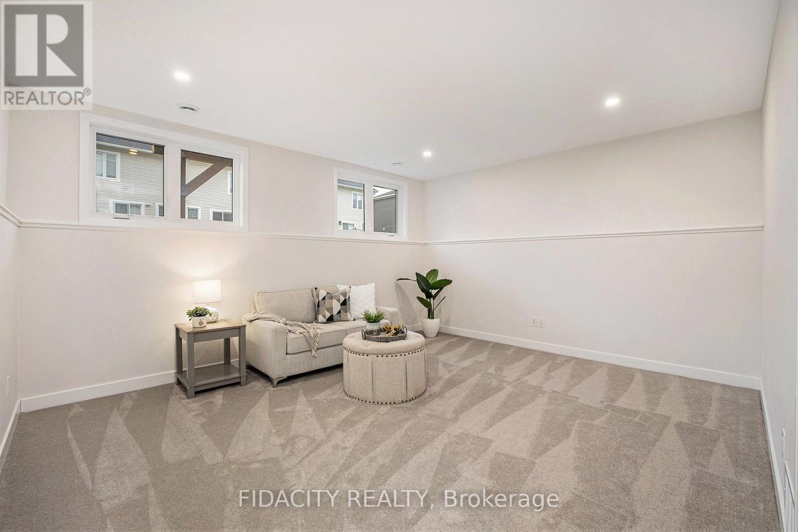 32 Whitcomb Crescent, Smiths Falls, Ontario  K7A 0A2 - Photo 23 - X12698578