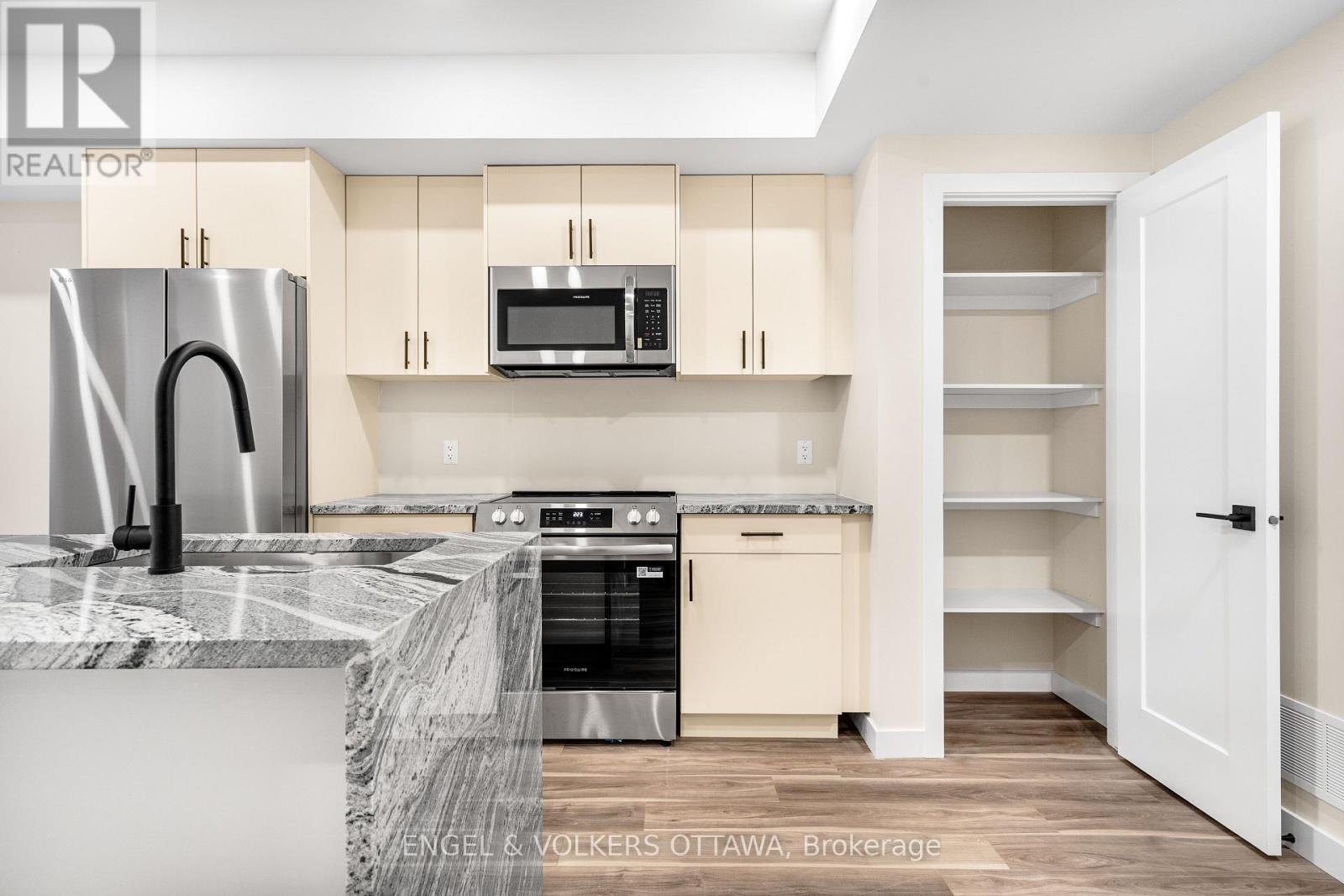 C - 195 Hopewell Avenue, Ottawa, Ontario  K1S 2Z4 - Photo 11 - X12698612