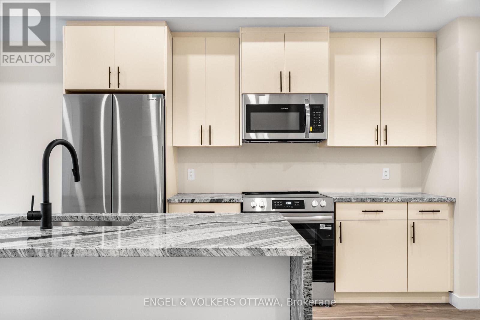 B - 193 Hopewell Avenue, Ottawa, Ontario  K1S 2Z4 - Photo 10 - X12698618