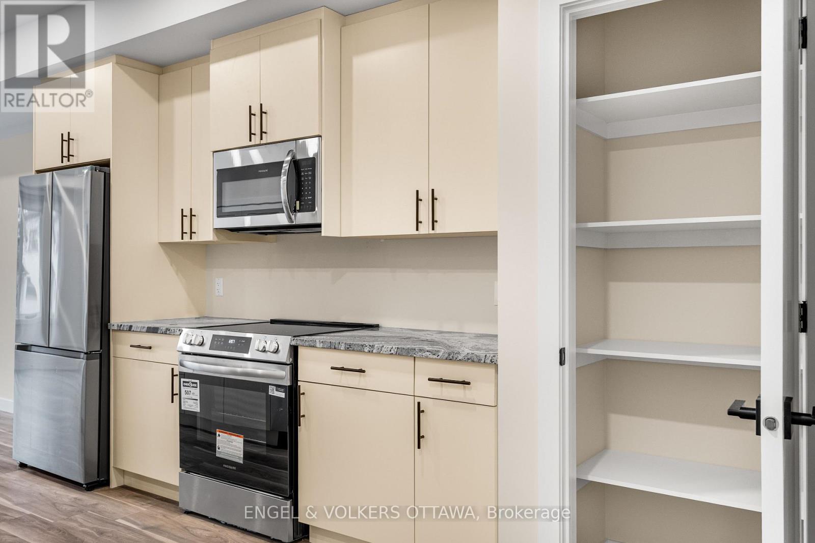 B - 193 Hopewell Avenue, Ottawa, Ontario  K1S 2Z4 - Photo 12 - X12698618