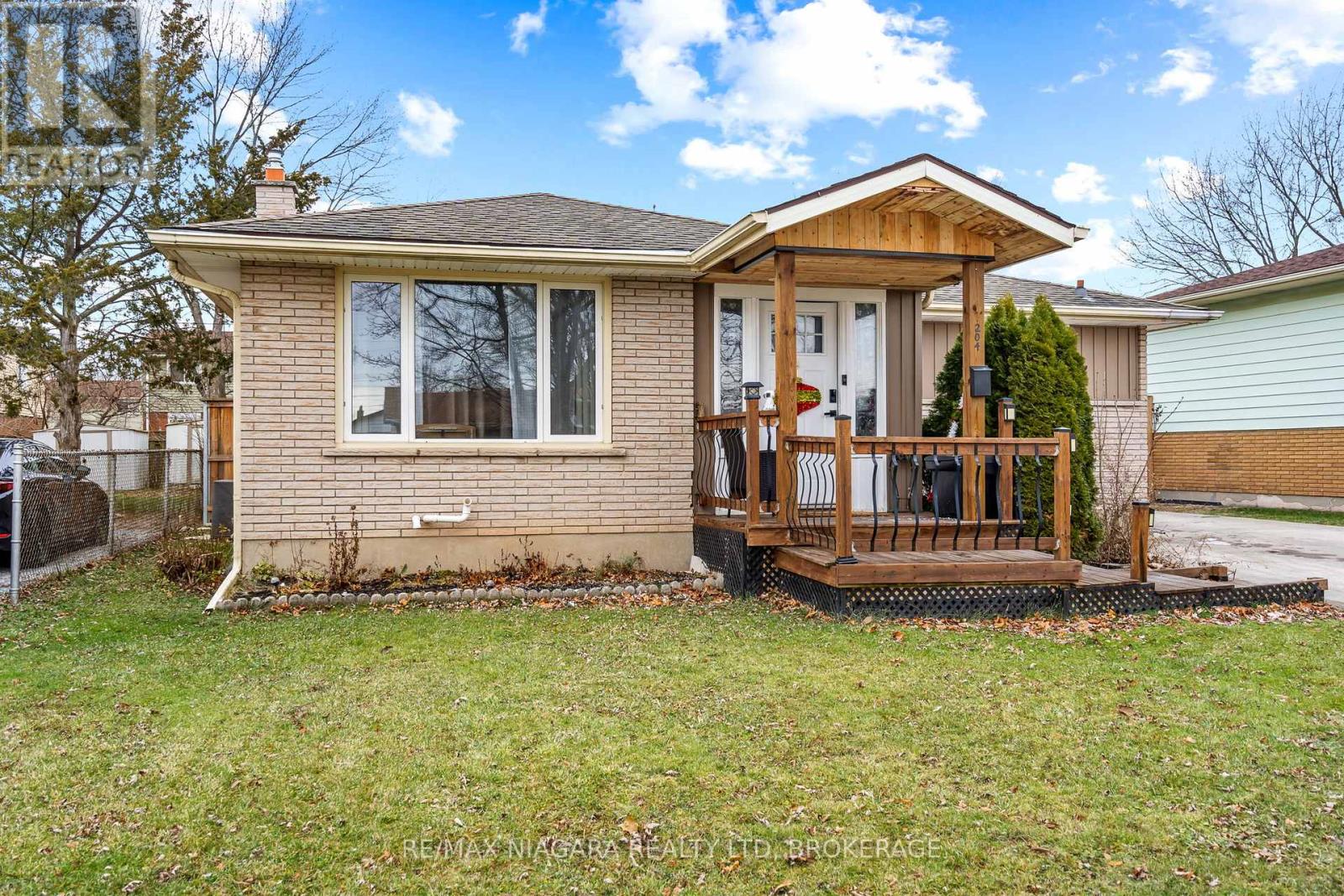 204 Hildred Street, Welland (Lincoln/crowland), Ontario  L3B 1N1 - Photo 32 - X12698550