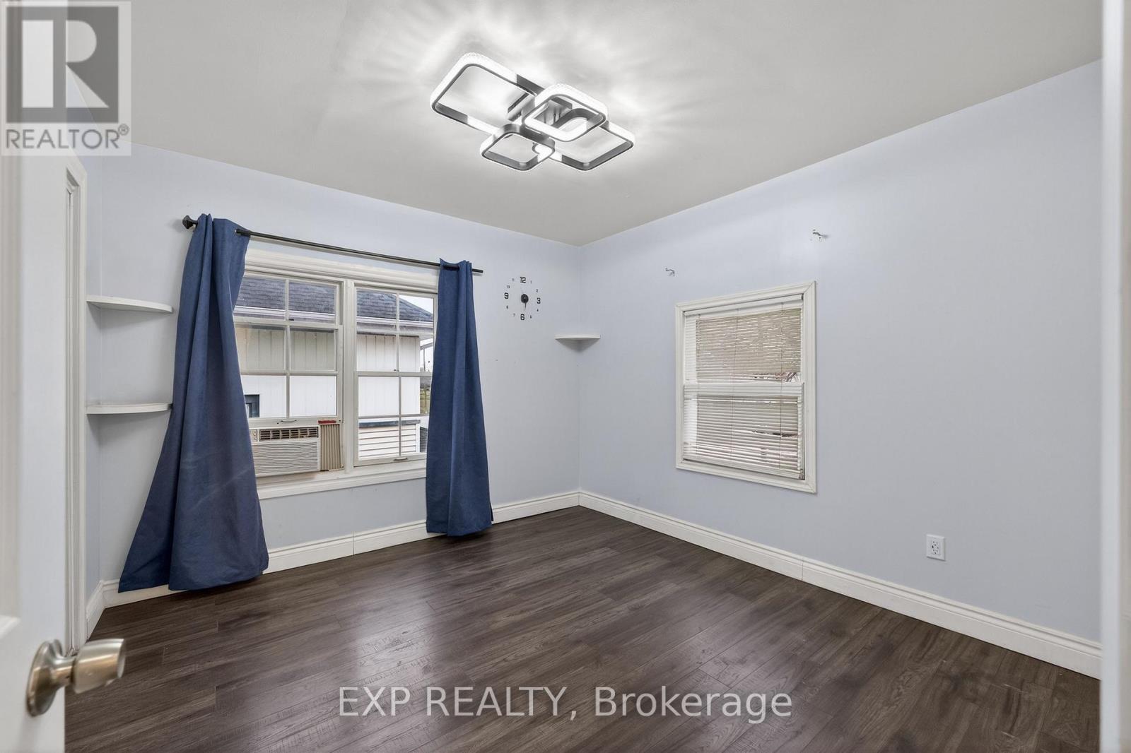 4576 Fourth Avenue, Niagara Falls, Ontario  L2E 4N6 - Photo 15 - X12698582