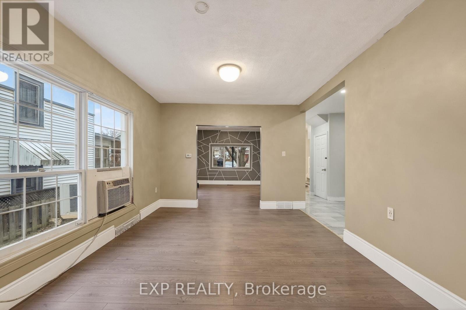 4576 Fourth Avenue, Niagara Falls, Ontario  L2E 4N6 - Photo 23 - X12698582