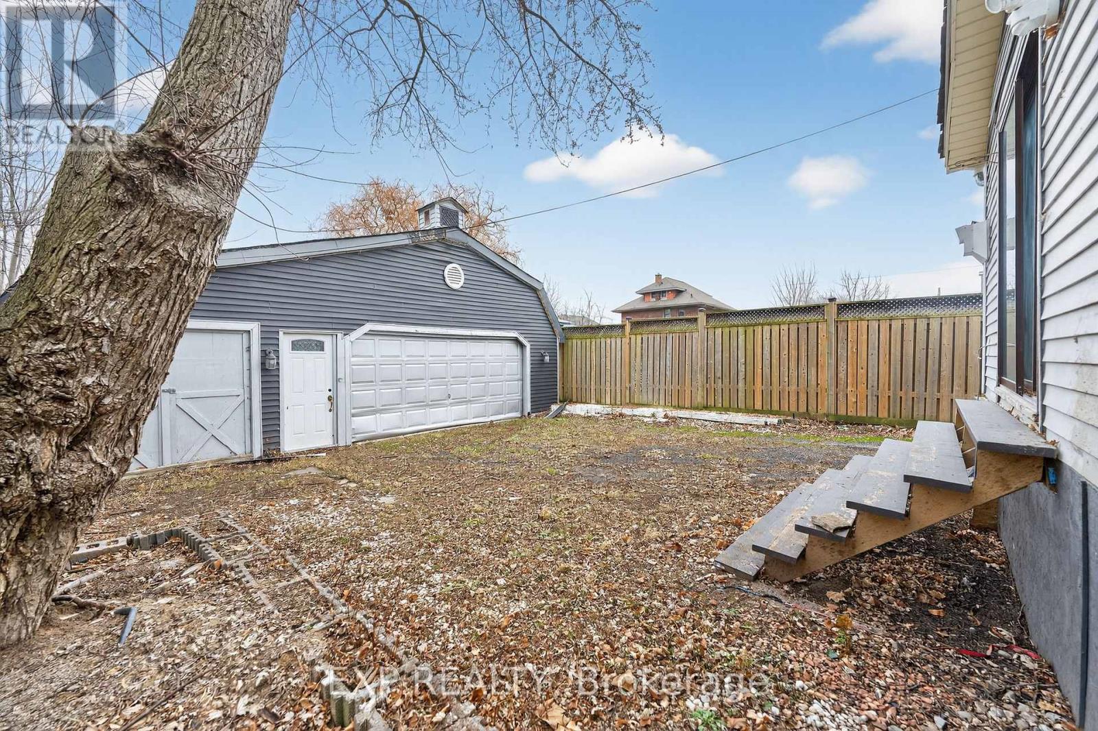 4576 Fourth Avenue, Niagara Falls, Ontario  L2E 4N6 - Photo 38 - X12698582