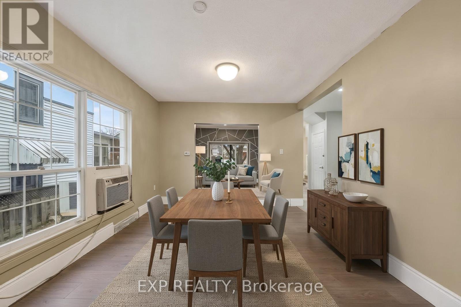 4576 Fourth Avenue, Niagara Falls, Ontario  L2E 4N6 - Photo 4 - X12698582