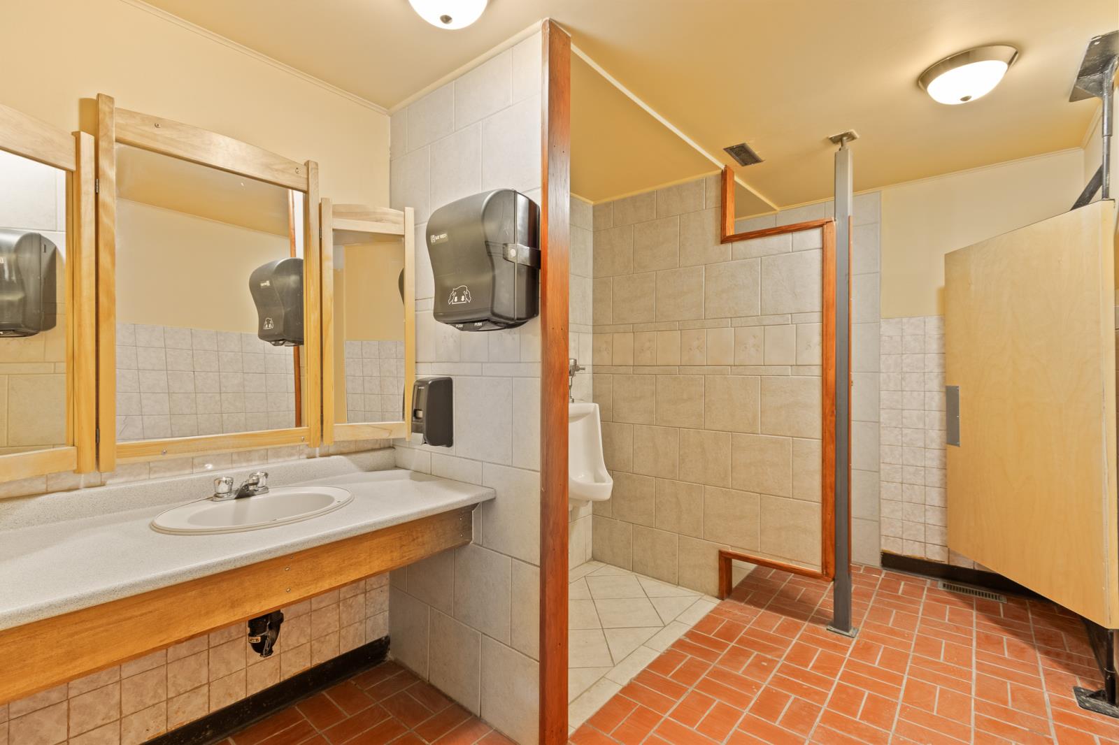 102  2 Avenue, Winfield, Alberta  T0C 2X0 - Photo 38 - 43689752