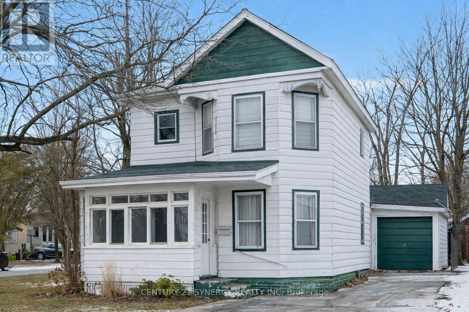 82 ABEL STREET, Smiths Falls, Ontario