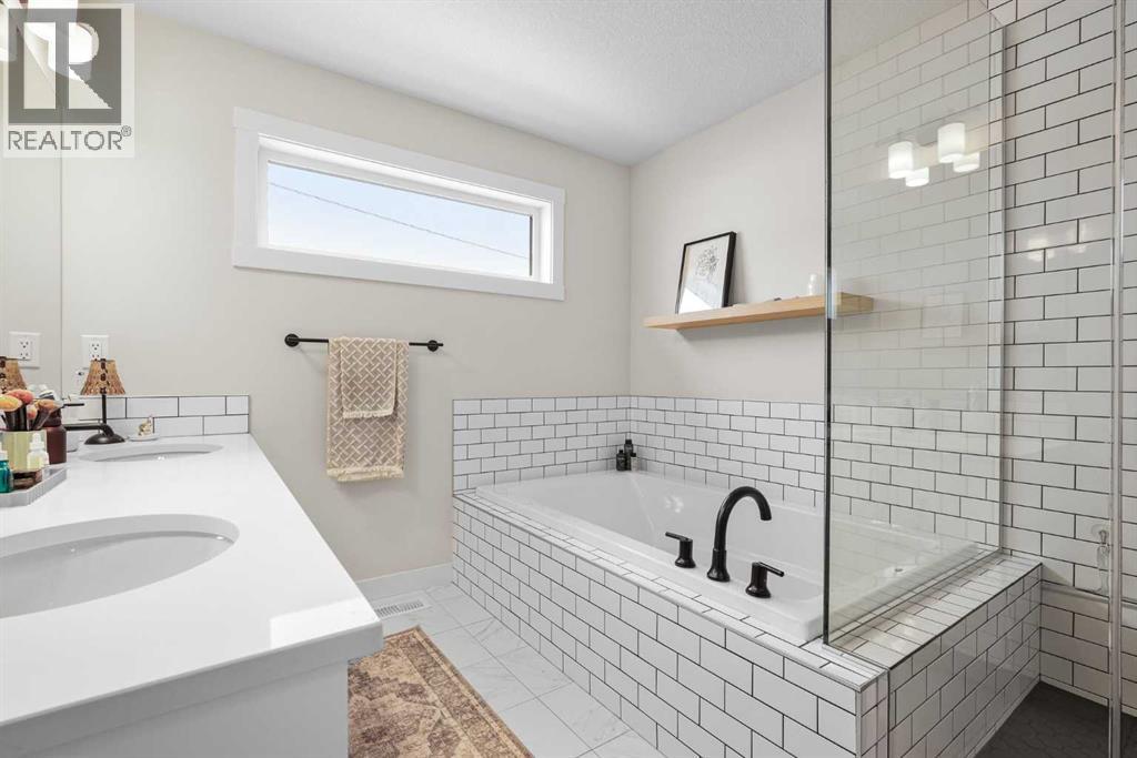 165 Sage Bluff Rise Nw, Calgary, Alberta  T3R 1W3 - Photo 25 - A2279396