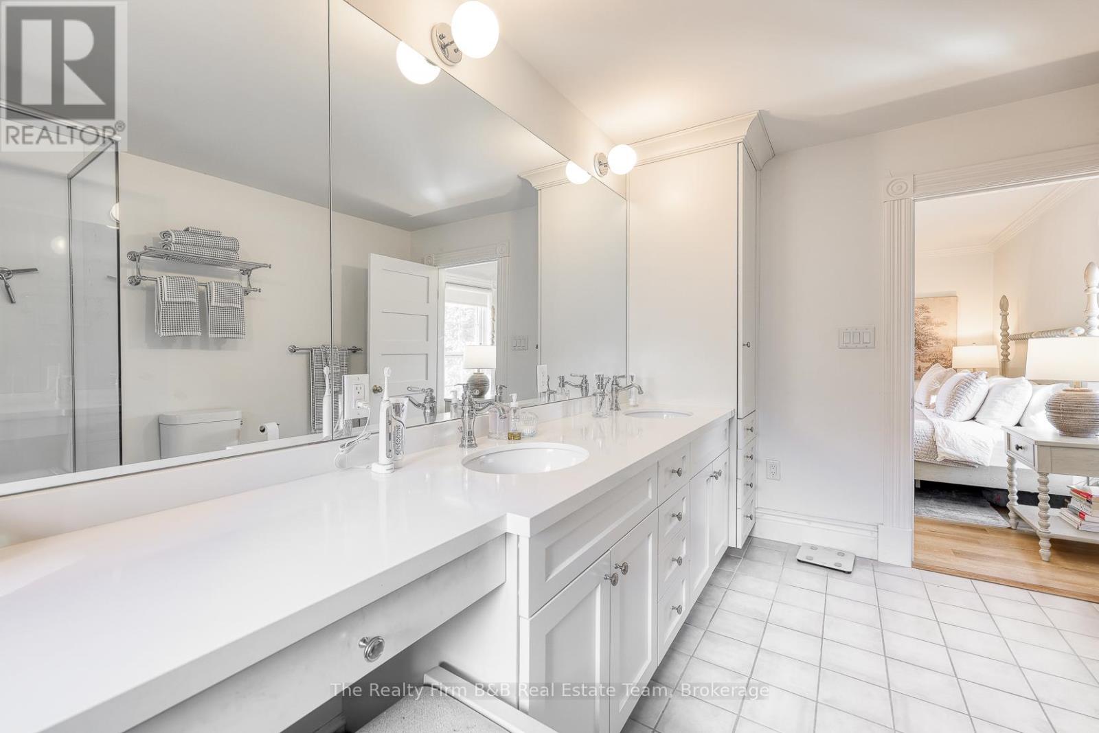 174 Light Street, Woodstock, Ontario  N4S 6H4 - Photo 35 - X12472133