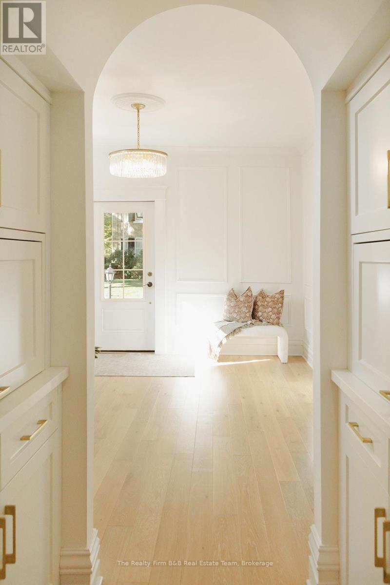 174 Light Street, Woodstock, Ontario  N4S 6H4 - Photo 5 - X12472133