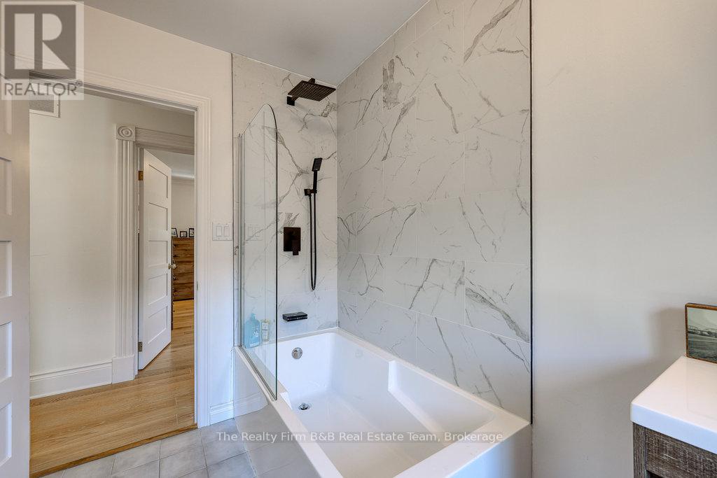 174 Light Street, Woodstock, Ontario  N4S 6H4 - Photo 41 - X12472133