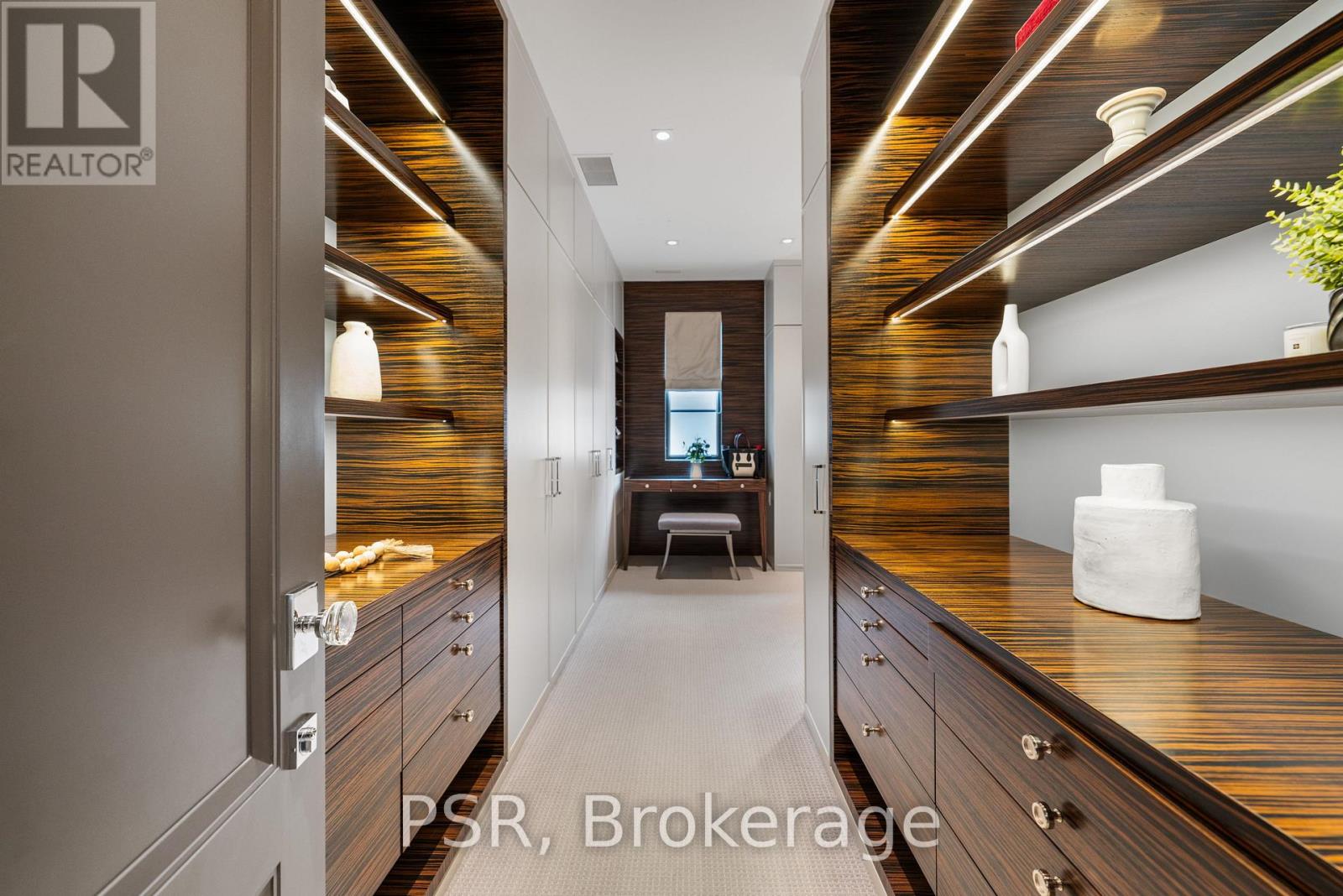 221 Dunvegan Road, Toronto, Ontario  M5P 2P3 - Photo 12 - C12698606