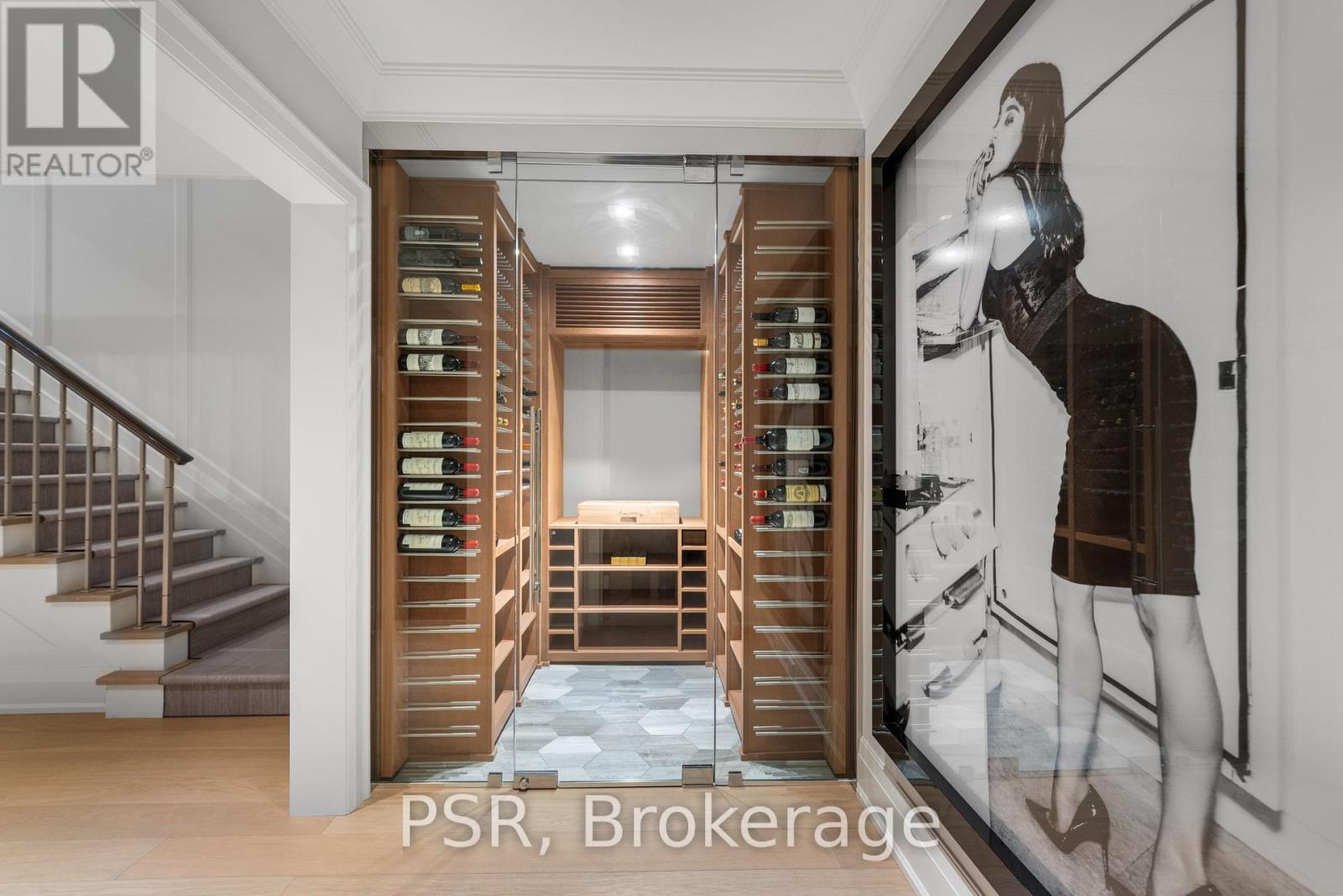 221 Dunvegan Road, Toronto, Ontario  M5P 2P3 - Photo 17 - C12698606