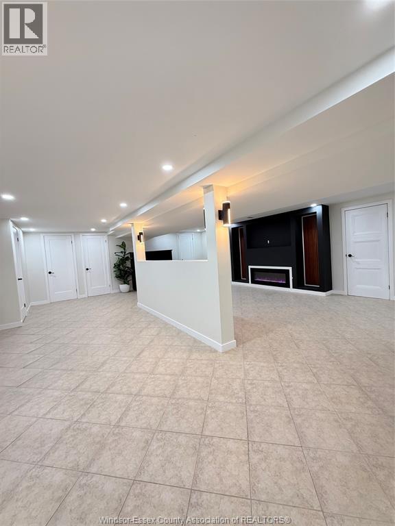 2449 Alexandra Avenue, Windsor, Ontario  N9E 2J4 - Photo 5 - 26000527