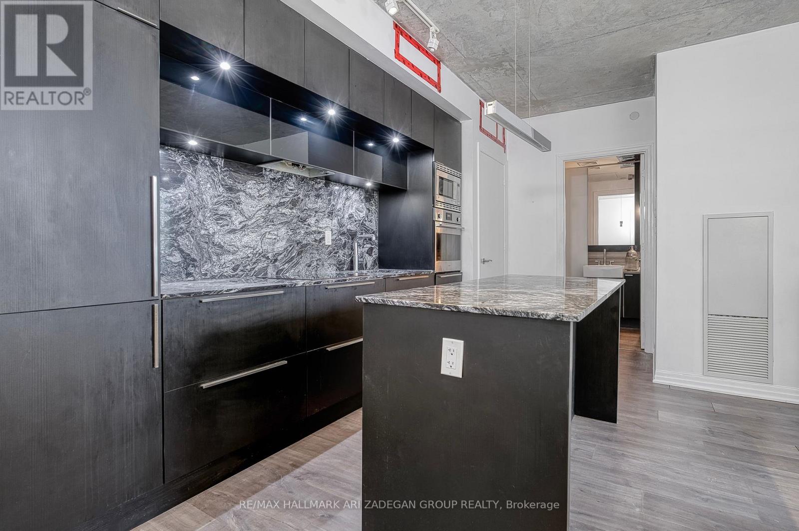 1701 - 88 Blue Jays Way, Toronto, Ontario  M5V 2G3 - Photo 4 - C12571100