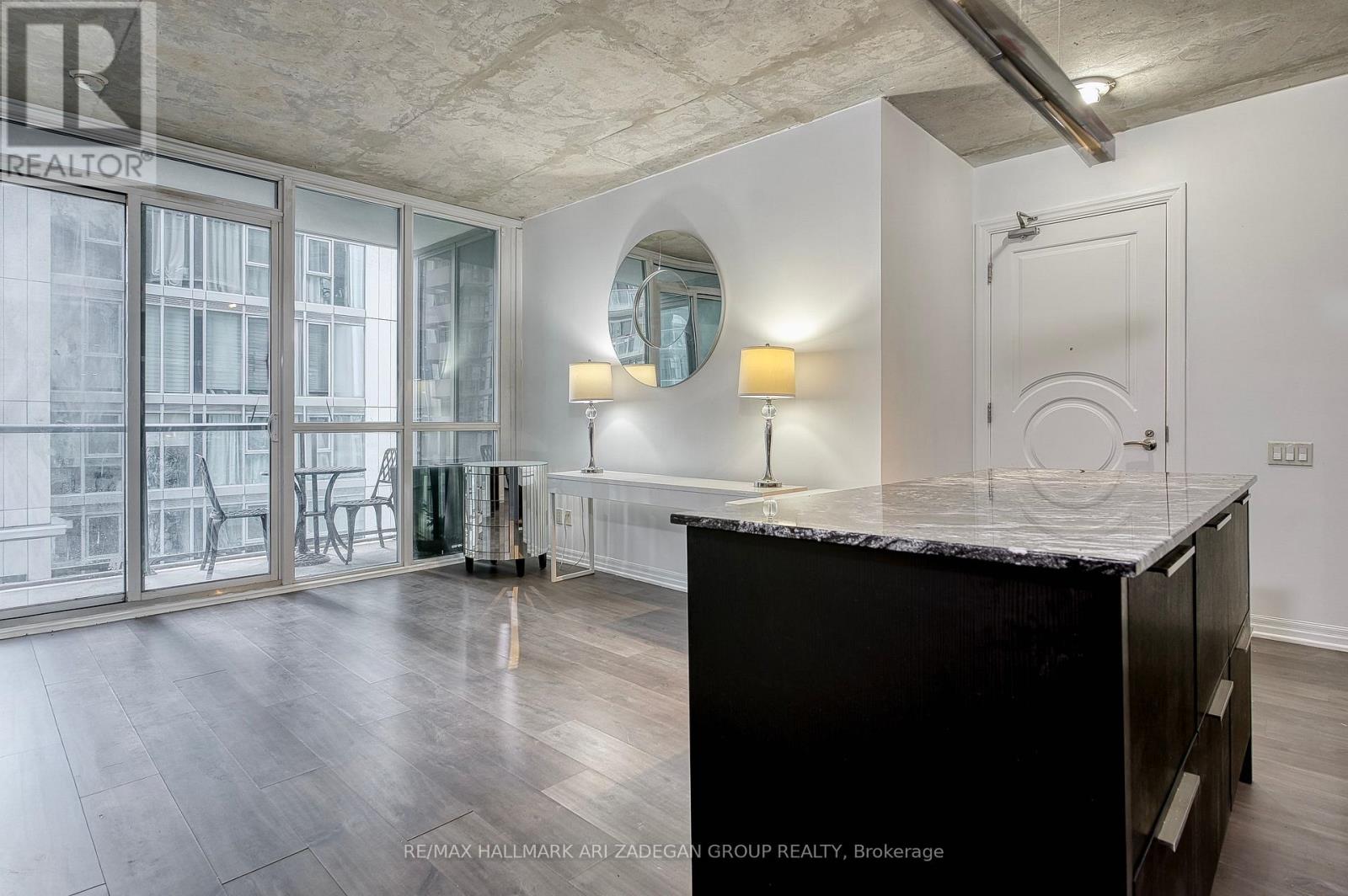 1701 - 88 Blue Jays Way, Toronto, Ontario  M5V 2G3 - Photo 8 - C12571100