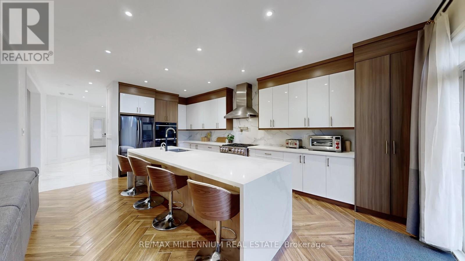 125 Cranbrook Crescent, Vaughan, Ontario  L4H 4G9 - Photo 8 - N12698552